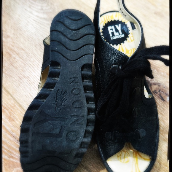 Fly London Black Leather Tie Sandals - Picture 3 of 7